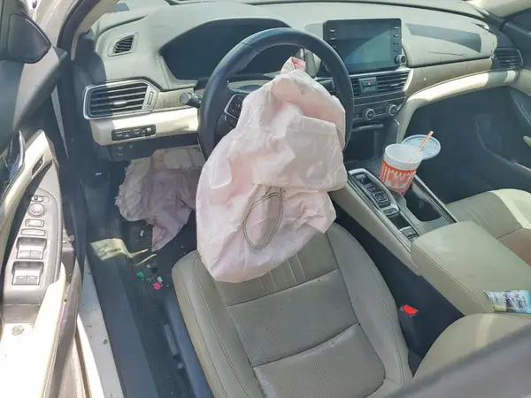 1HGCV2F92JA007948 2018 HONDA ACCORD - Image 8