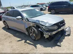 1HGCV2F92JA008629 2018 HONDA ACCORD