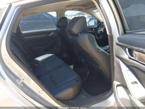 1HGCV2F92JA008629 2018 HONDA ACCORD - Image 8