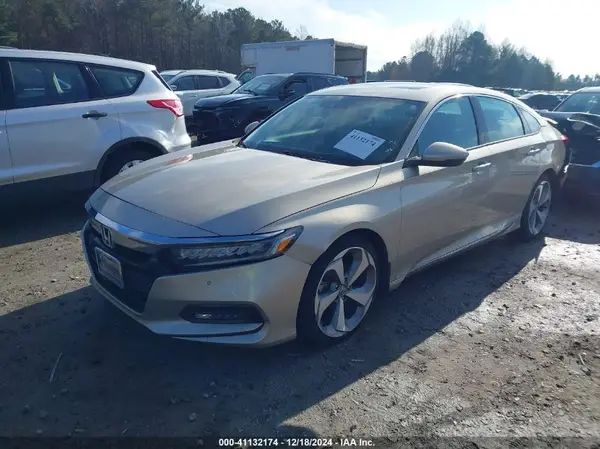 1HGCV2F92JA016181 2018 HONDA ACCORD - Image 2