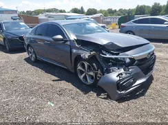 1HGCV2F92JA018397 2018 HONDA ACCORD