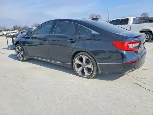 1HGCV2F92JA018447 2018 HONDA ACCORD - Image 2