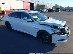 1HGCV2F92JA024247 2018 HONDA ACCORD