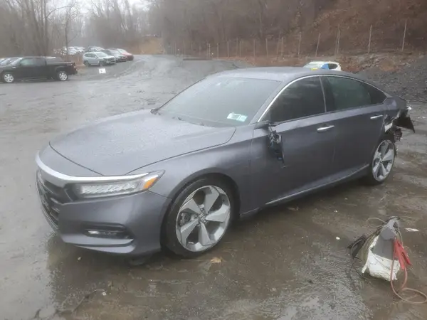 1HGCV2F92JA025060 2018 HONDA ACCORD - Image 1