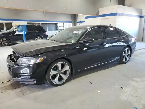 1HGCV2F92JA025592 2018 HONDA ACCORD - Image 1