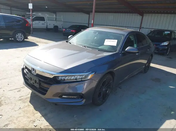1HGCV2F92JA026113 2018 HONDA ACCORD - Image 2