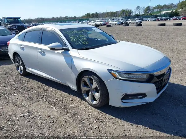 1HGCV2F92JA027472 2018 HONDA ACCORD - Image 1