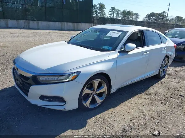 1HGCV2F92JA027472 2018 HONDA ACCORD - Image 2
