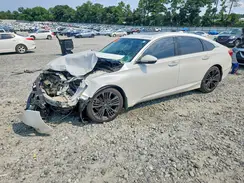 1HGCV2F92JA028217 2018 HONDA ACCORD