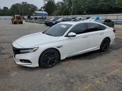 1HGCV2F92JA032431 2018 HONDA ACCORD