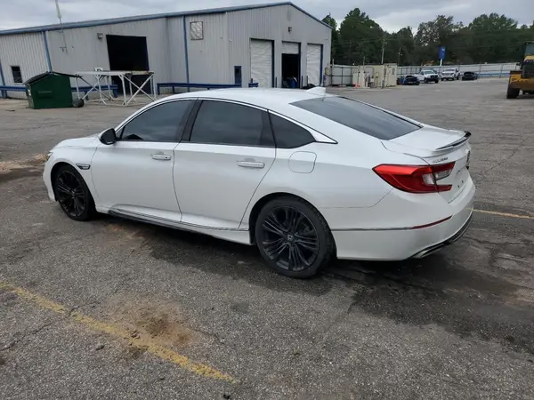 1HGCV2F92JA032431 2018 HONDA ACCORD - Image 2