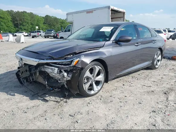 1HGCV2F92JA050248 2018 HONDA ACCORD - Image 2