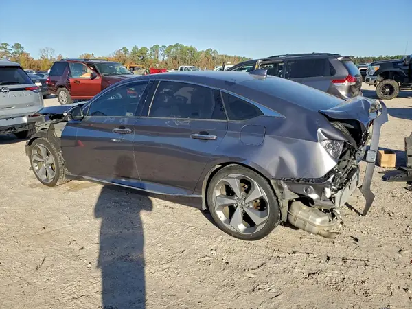 1HGCV2F92JA052596 2018 HONDA ACCORD - Image 2
