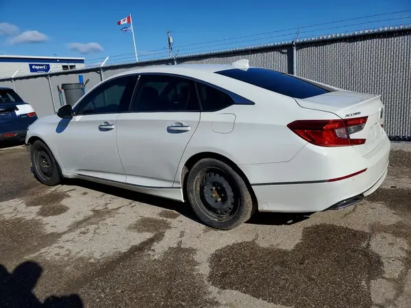 1HGCV2F92JA801090 2018 HONDA ACCORD - Image 2
