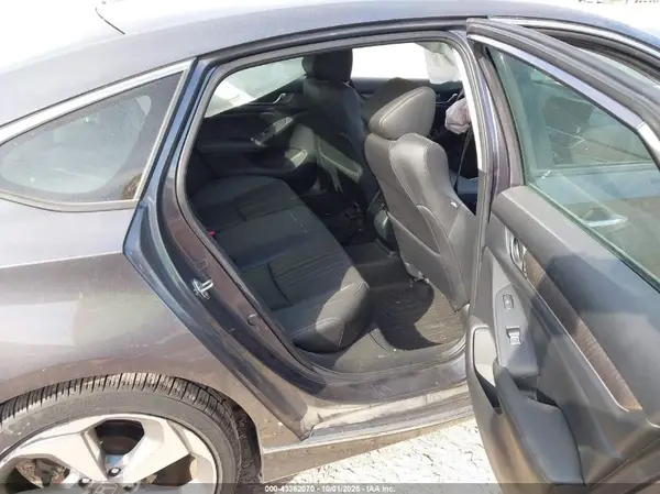 1HGCV2F92KA027845 2019 HONDA ACCORD - Image 8