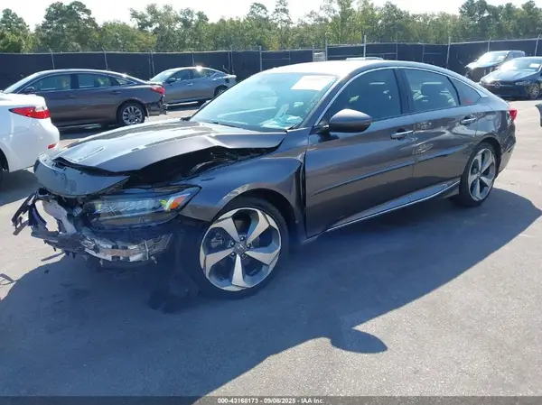1HGCV2F92KA028056 2019 HONDA ACCORD - Image 2