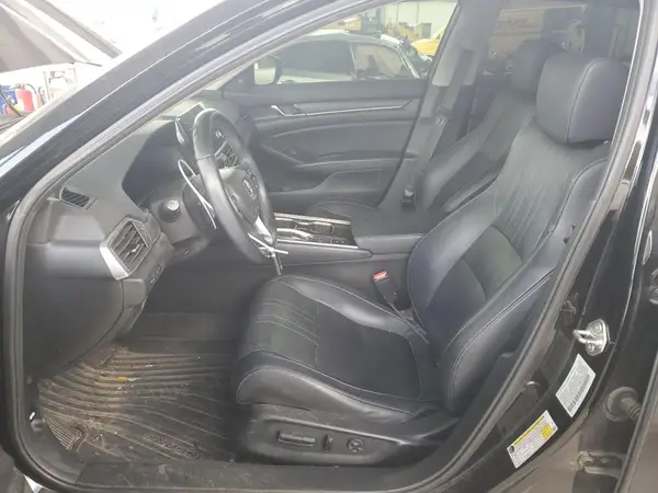 2018 HONDA ACCORD auction photo 7