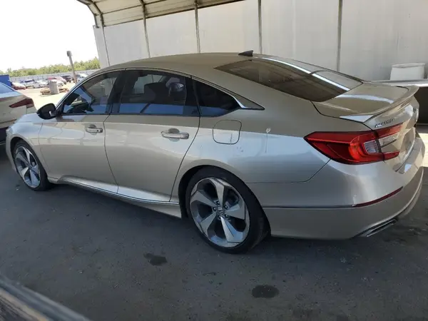1HGCV2F93JA009272 2018 HONDA ACCORD - Image 2