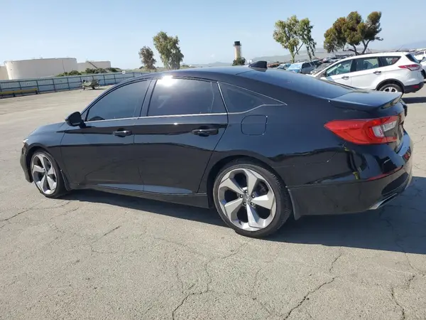 1HGCV2F93JA012074 2018 HONDA ACCORD - Image 2