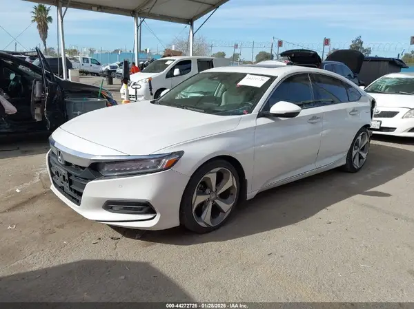 1HGCV2F93JA016027 2018 HONDA ACCORD - Image 2