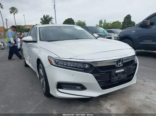 1HGCV2F93JA018005 2018 HONDA ACCORD - Image 1