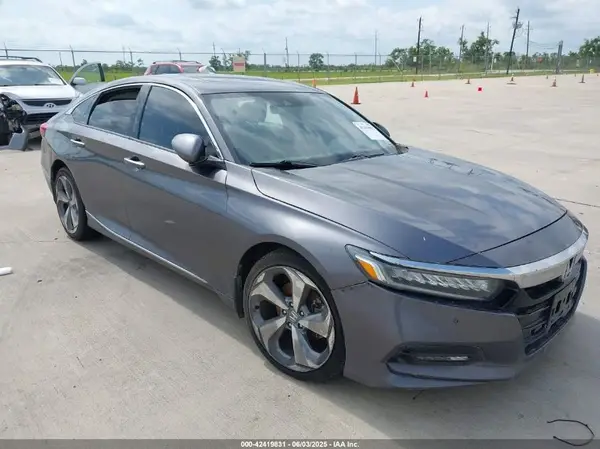 1HGCV2F93JA024791 2018 HONDA ACCORD - Image 1