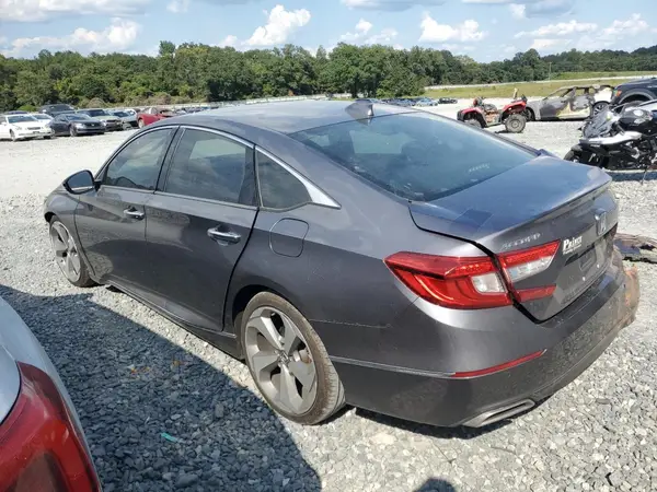 1HGCV2F93JA031899 2018 HONDA ACCORD - Image 2