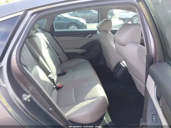1HGCV2F93JA034673 2018 HONDA ACCORD - Image 8