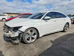 1HGCV2F93JA035984 2018 HONDA ACCORD