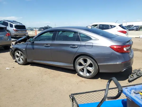 1HGCV2F93JA040618 2018 HONDA ACCORD - Image 2