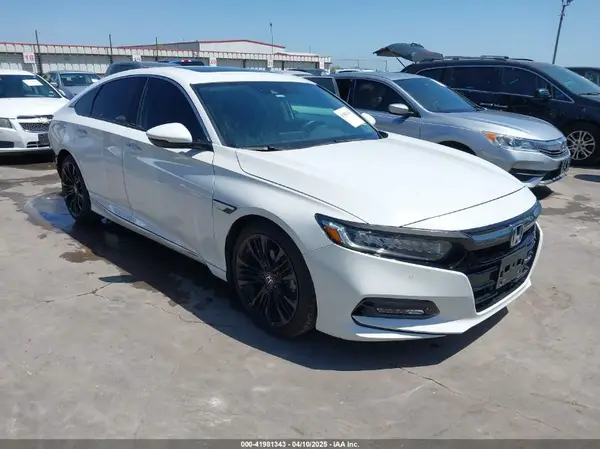 1HGCV2F93JA045107 2018 HONDA ACCORD - Image 1