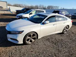 1HGCV2F93JA046161 2018 HONDA ACCORD