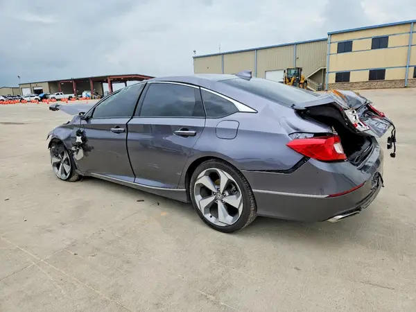 1HGCV2F93JA048766 2018 HONDA ACCORD - Image 2