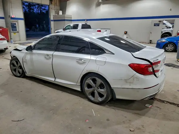 1HGCV2F93JA052316 2018 HONDA ACCORD - Image 2