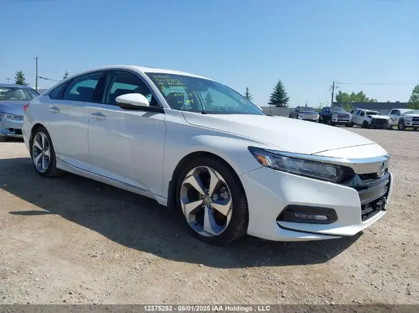 1HGCV2F93JA802118 2018 HONDA ACCORD - Image 1