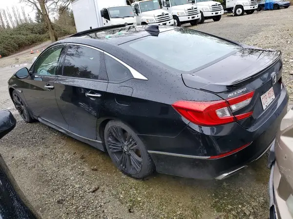 1HGCV2F93JA802412 2018 HONDA ACCORD - Image 2