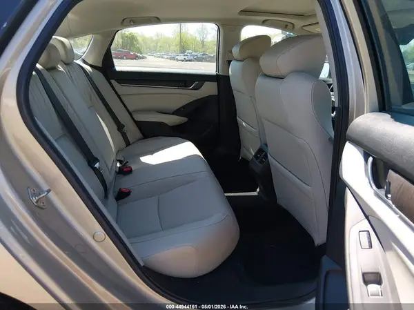 1HGCV2F93KA013842 2019 HONDA ACCORD - Image 8