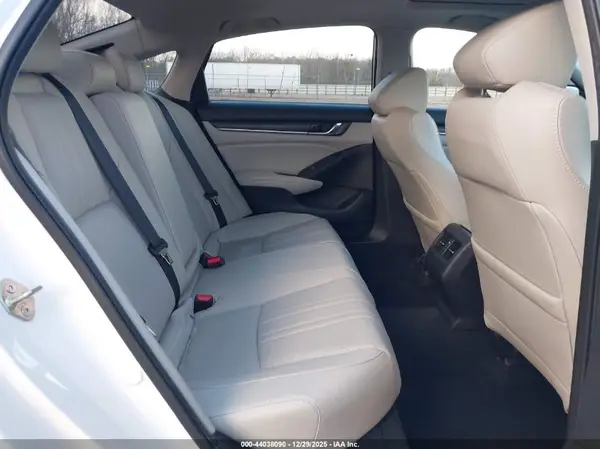 1HGCV2F93KA028809 2019 HONDA ACCORD - Image 8