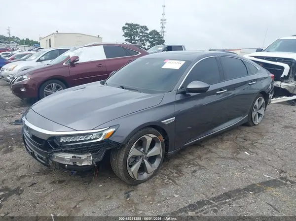 1HGCV2F93LA026818 2020 HONDA ACCORD - Image 2