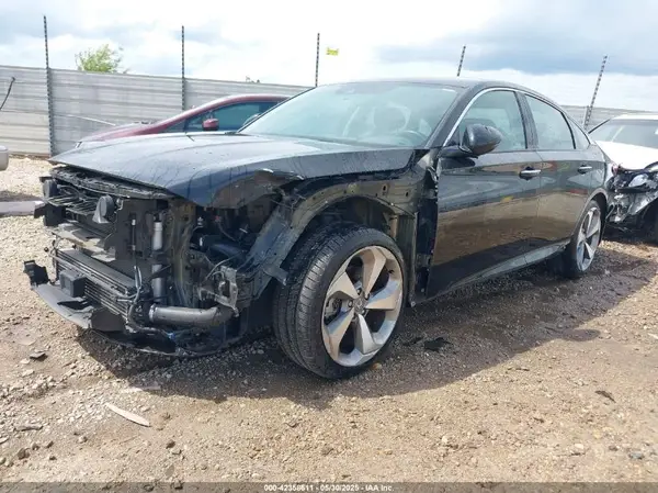 1HGCV2F94JA001889 2018 HONDA ACCORD - Image 2
