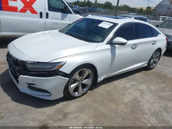 1HGCV2F94JA012665 2018 HONDA ACCORD - Image 2