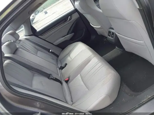 1HGCV2F94JA019664 2018 HONDA ACCORD - Image 8