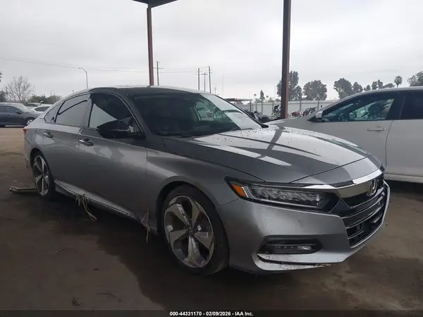 1HGCV2F94JA036724 2018 HONDA ACCORD - Image 1