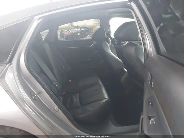 1HGCV2F94JA036724 2018 HONDA ACCORD - Image 8