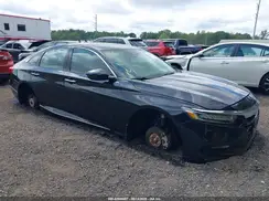 1HGCV2F94JA042135 2018 HONDA ACCORD
