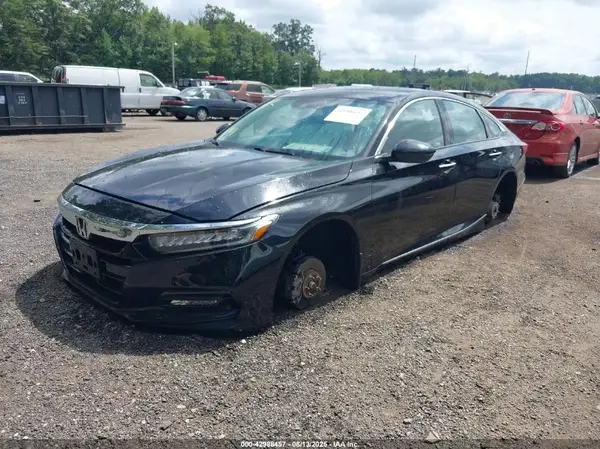 1HGCV2F94JA042135 2018 HONDA ACCORD - Image 2