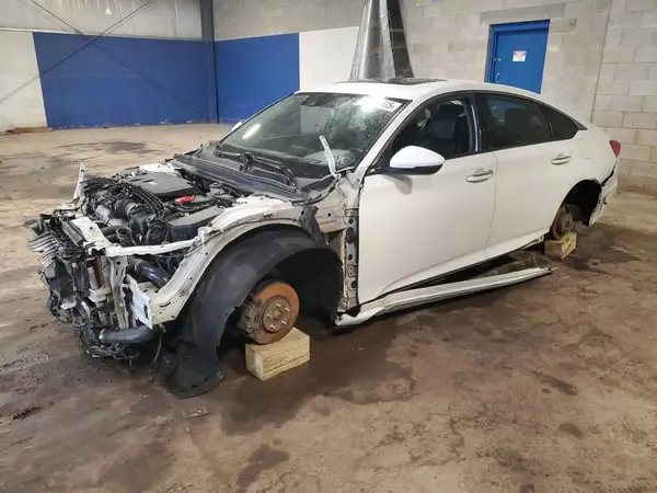 1HGCV2F94JA046590 2018 HONDA ACCORD - Image 1