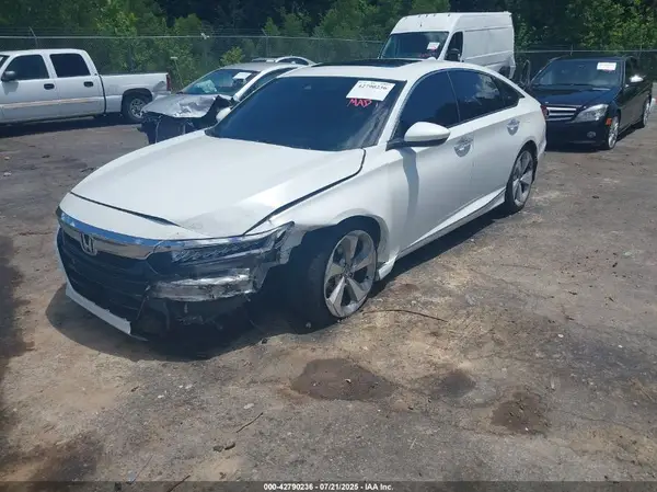 1HGCV2F94JA050770 2018 HONDA ACCORD - Image 2