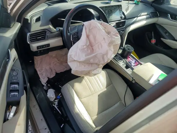 1HGCV2F94JA053247 2018 HONDA ACCORD - Image 8