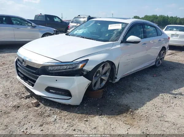 1HGCV2F94KA017625 2019 HONDA ACCORD - Image 2